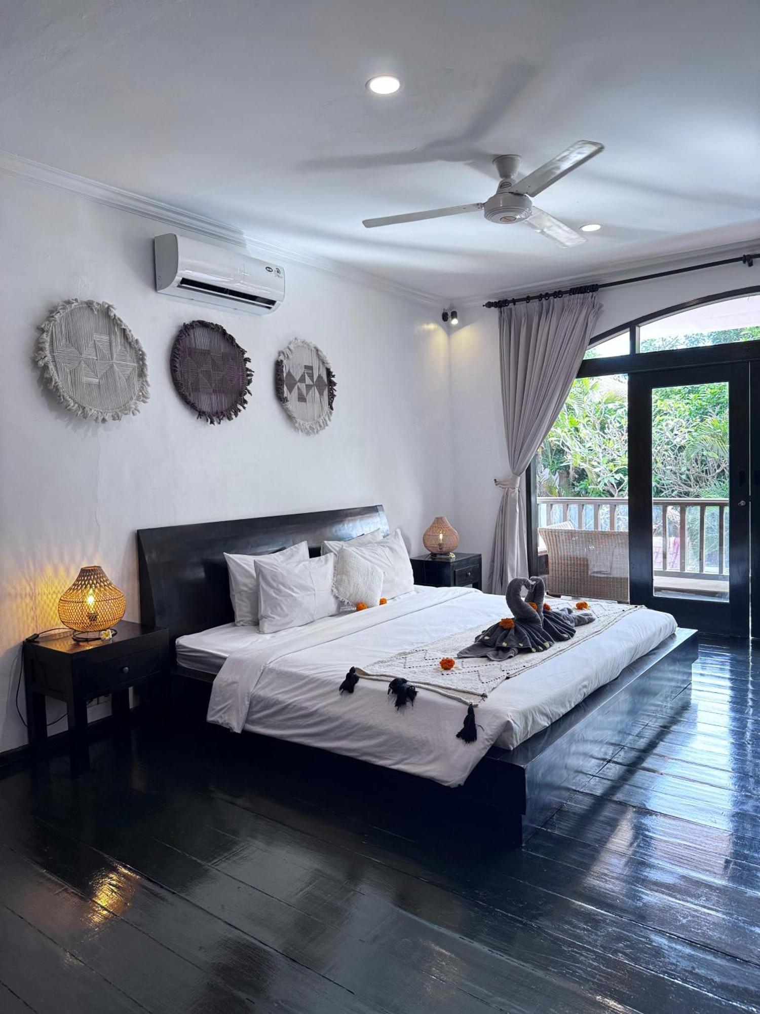 Lalita Villas Seminyak Exteriör bild